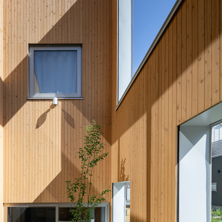 囲い庭の家 of Futoshi Horibe Architects